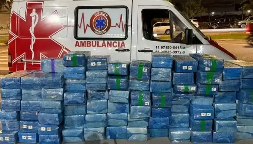 Polícia apreende 1,5 tonelada de maconha em ambulância