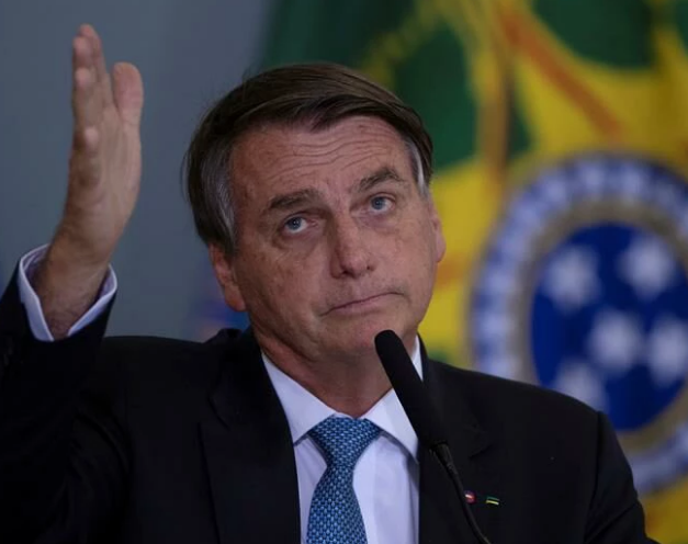 STF deve barrar Bolsonaro na posse de Trump, diz CNN