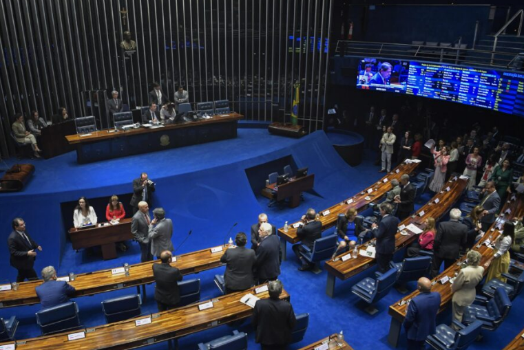 Governo sofre derrota no Senado sobre emendas parlamentares