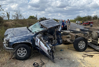 Colisão envolvendo Siena e Silverado na BA 120 deixa cinco feridos; um estado grave