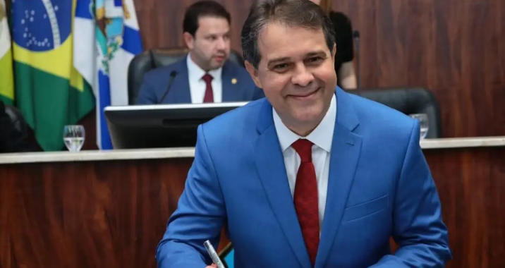 Prefeito de Fortaleza reduz o próprio salário em 20%