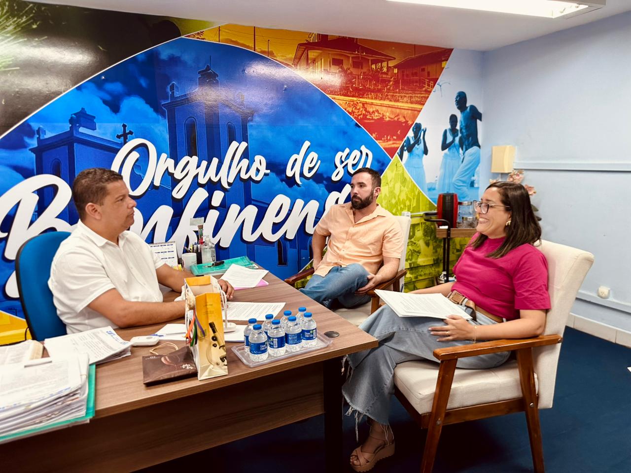 Vereador Weslen Aquino discute melhorias na estrutura de serviços gastronômicos para o período junino em Senhor do Bonfim