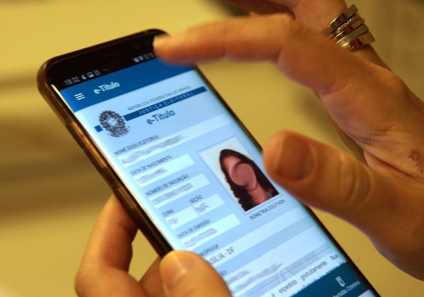 Prazo para regularizar o título de eleitor vai até o dia 19 de maio