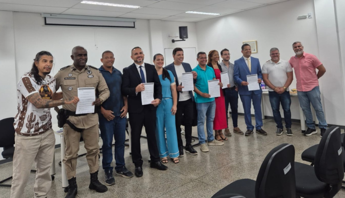 ACESB participa de assinatura histórica do TAC que viabiliza a retomada legal da Guerra de Espadas em Senhor do Bonfim