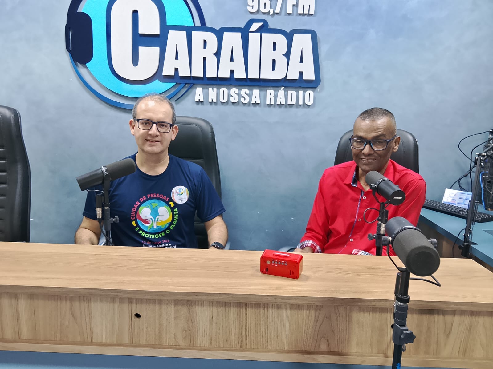 Nefrologista Dr. Edvaldo da Costa Neto fala sobre saúde renal no Dia Mundial do Rim na Rádio Caraíba FM