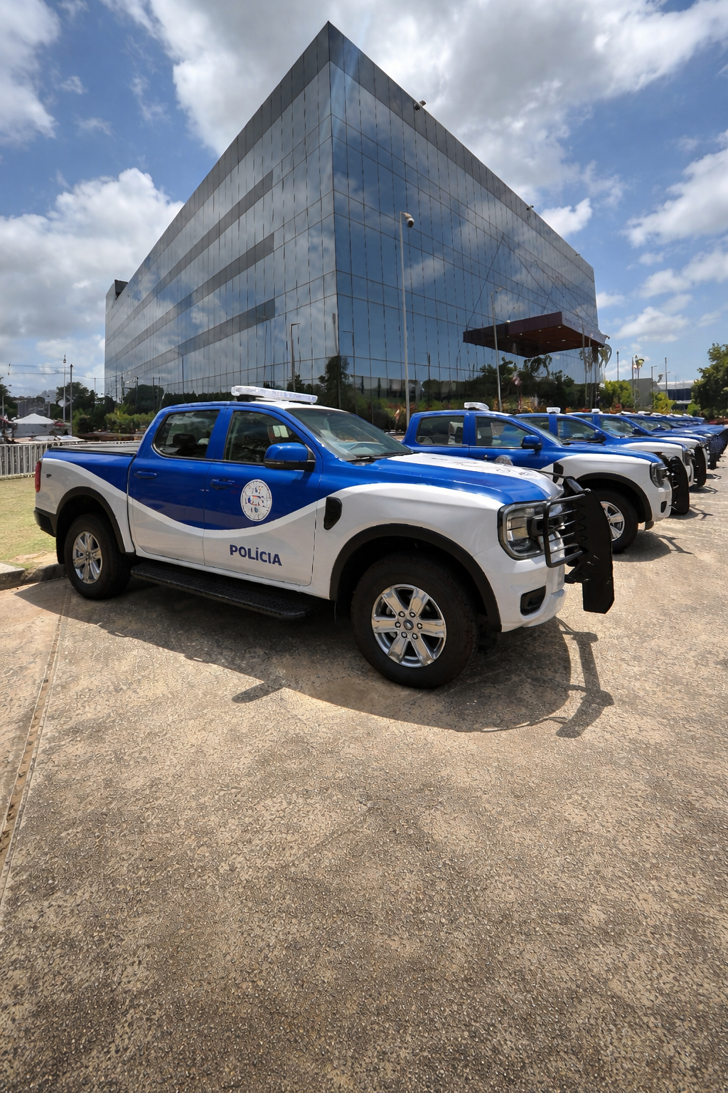 Policial surta e atira contra major em CAB, em Salvador