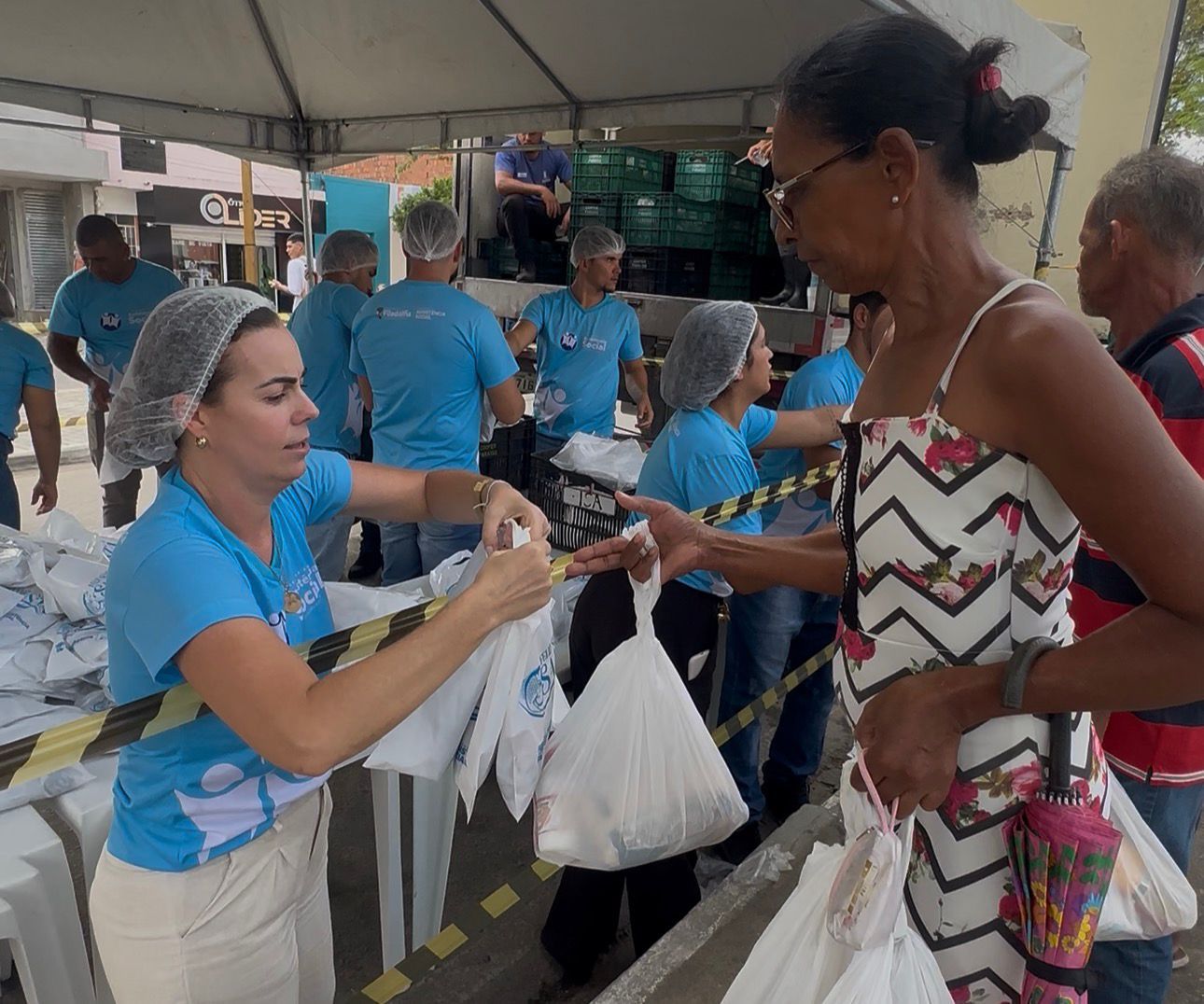 Prefeitura de Filadélfia realiza uma das maiores entregas de Peixe da história e beneficia quase 5 mil famílias