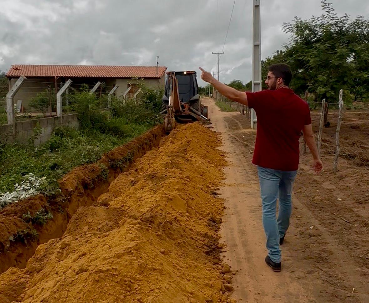 Dr.André anuncia 12 km de extensão de rede de água em Filadélfia