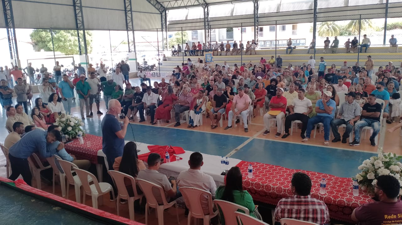 Deputado Bobô participa da posse da nova diretoria do Sintraf e reafirma compromisso com Cansanção