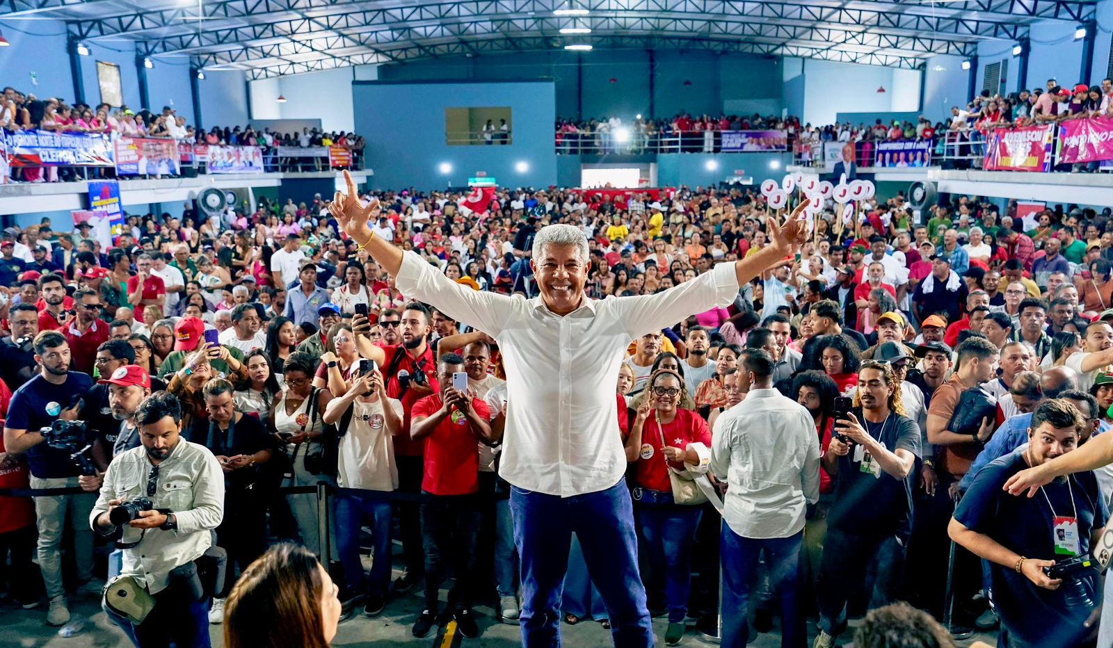 Governador Jerônimo reafirma compromisso com saúde no Piemonte