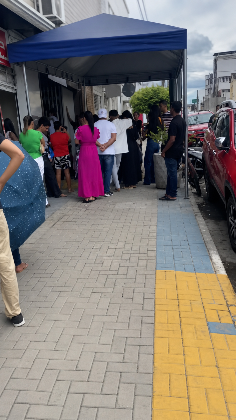 Quem deixou para regularizar título de eleitor de última hora pega fila em Bonfim