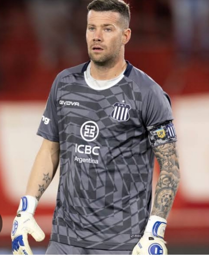 Bahia acerta contratação de goleiro argentino para reforçar elenco