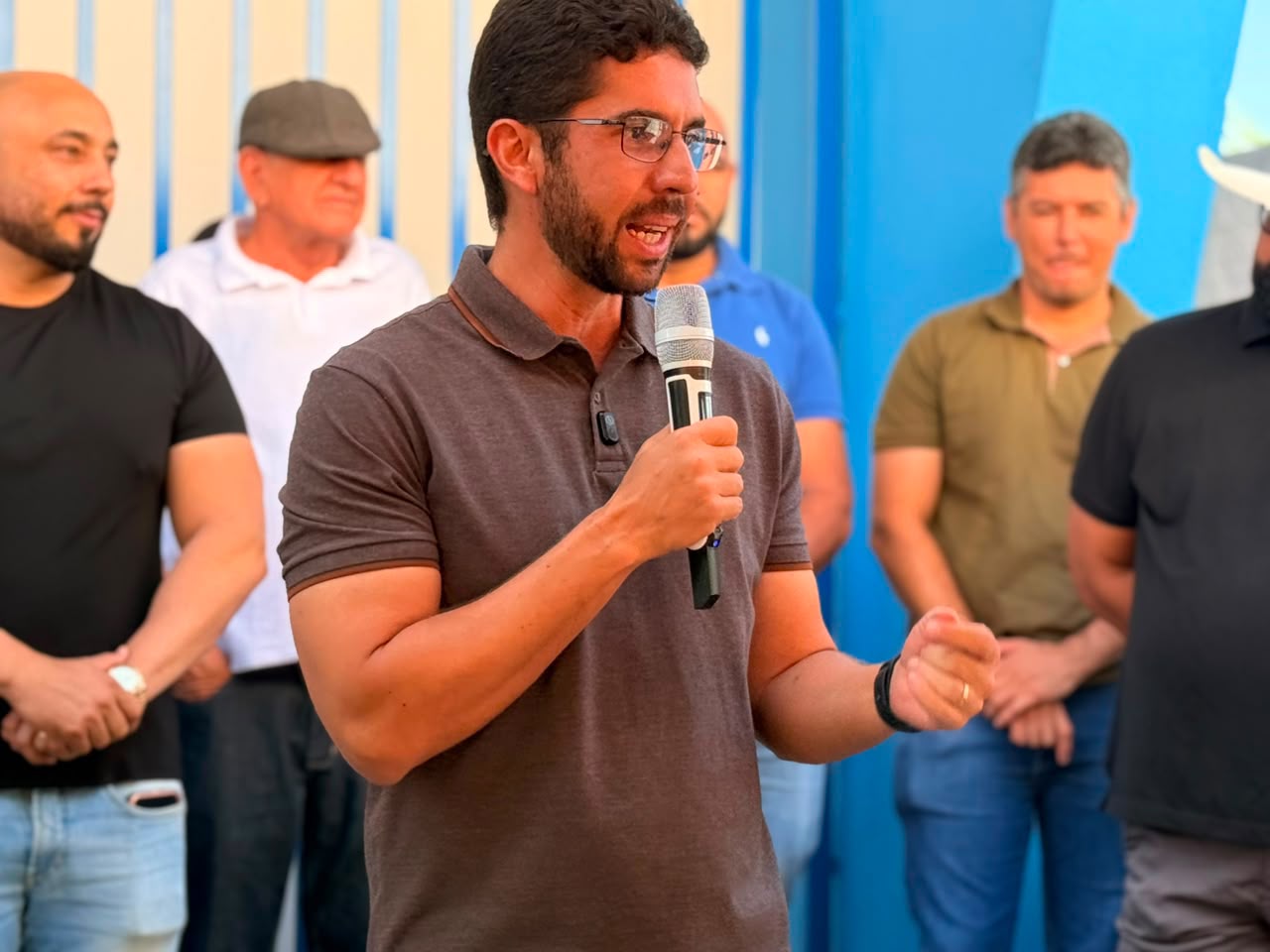 Prefeitura de Filadélfia entrega primeiro ginásio coberto com campo sintético e novo espaço de lazer