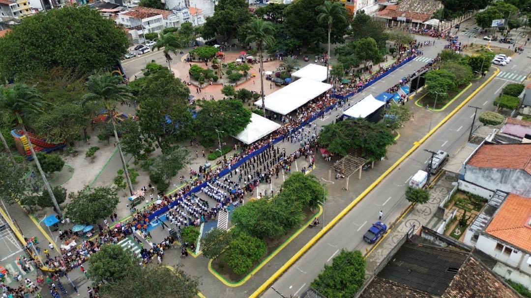 Senhor do Bonfim realiza tradicional desfile cívico de 7 de Setembro na sede e no distrito de Igara