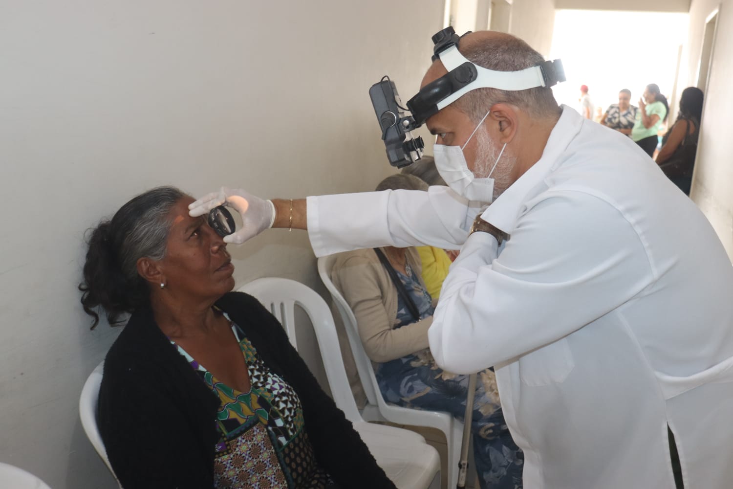Mutirão de Glaucoma atende mais de 400 pacientes em Senhor do Bonfim