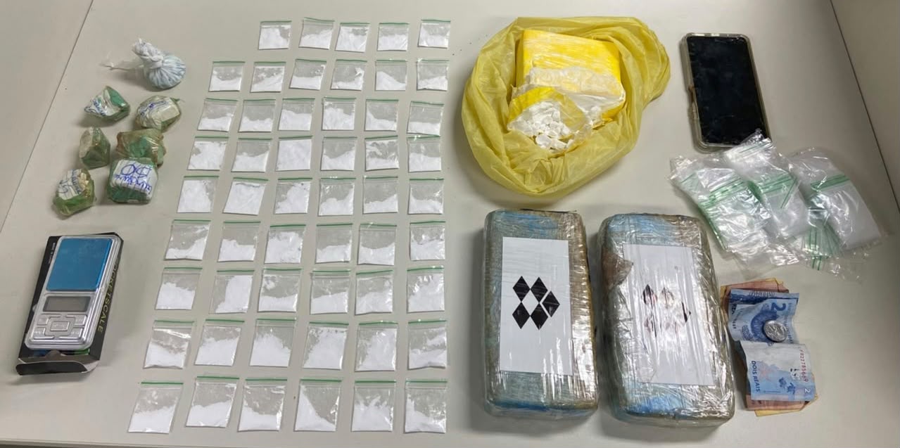 PM apreende drogas no bairro da Pêra