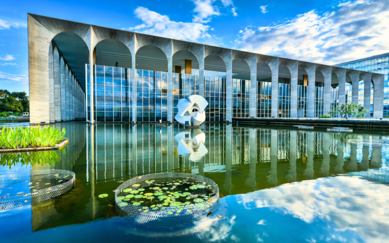 Itamaraty cria comitê de artistas e intelectuais para impulsionar diplomacia cultural