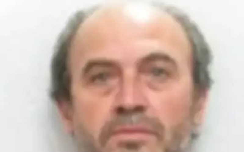 Homem condenado a 135 anos serra grade e foge da cadeia