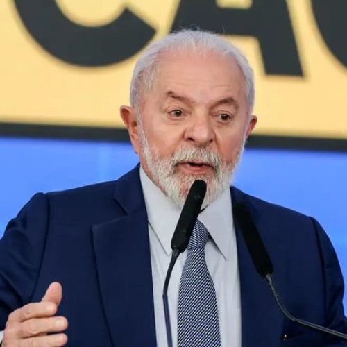Lula pretende disputar quarto mandato em 2026 se estiver ‘100% de saúde’