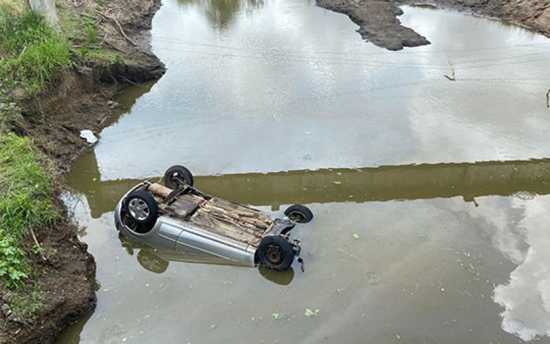 Homem de Valente morre um dia antes do aniversário após carro cair em riacho às margens da BA-416