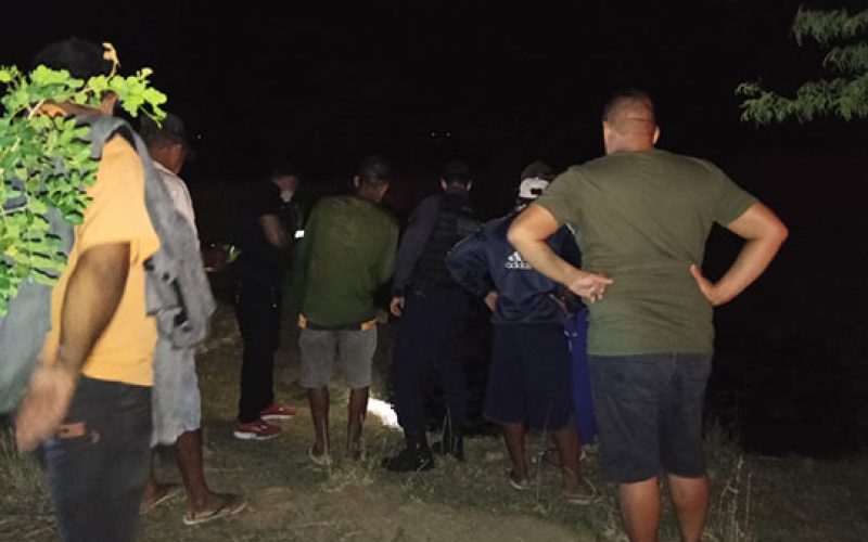 Idoso é encontrado morto em lago na zona rural de Santaluz; suspeita é que ele tenha tentado resgatar animal