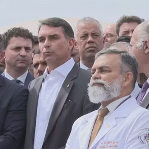 Oposição protesta contra prisão de Bolsonaro, anuncia obstrução no Congresso, defende anistia e fim do foro privilegiado