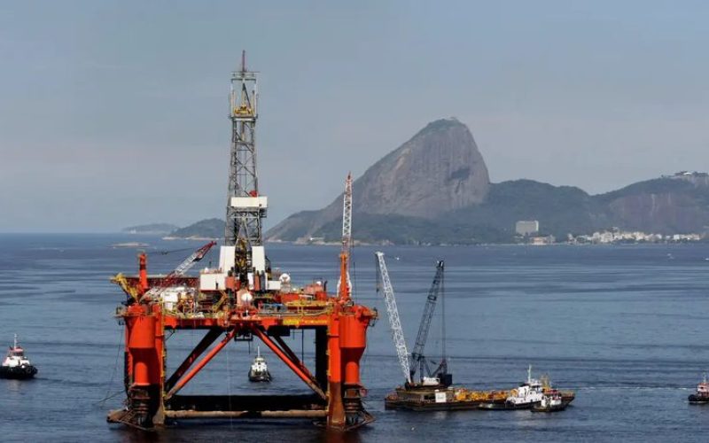 Produção de petróleo e gás natural no pré-sal registra recorde em março