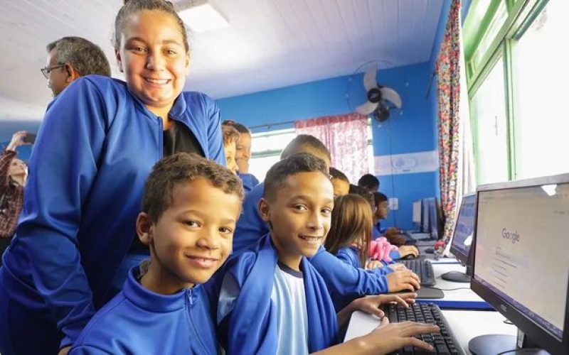 Teste mostra que 5G sem fio é eficaz para conectar escolas em áreas remotas