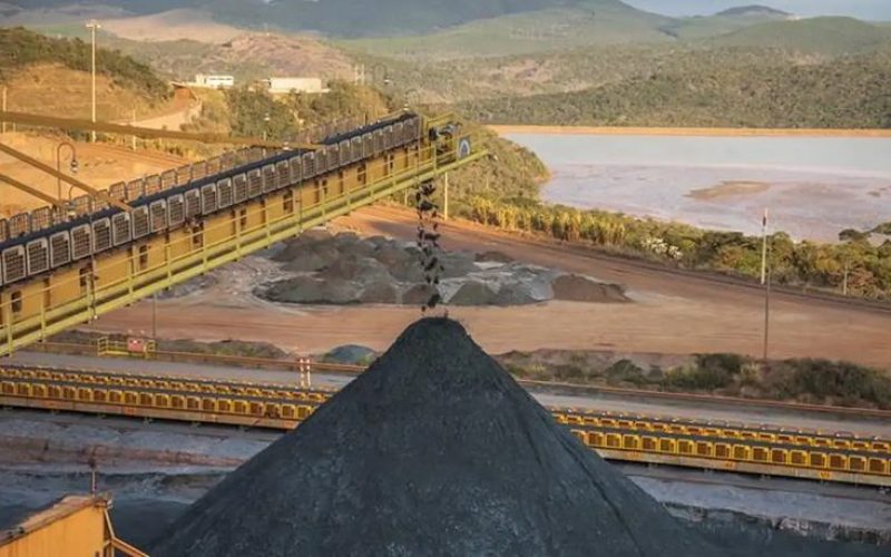 Atividades extrativas puxam indústria, que soma crescimento de 1,8% até maio