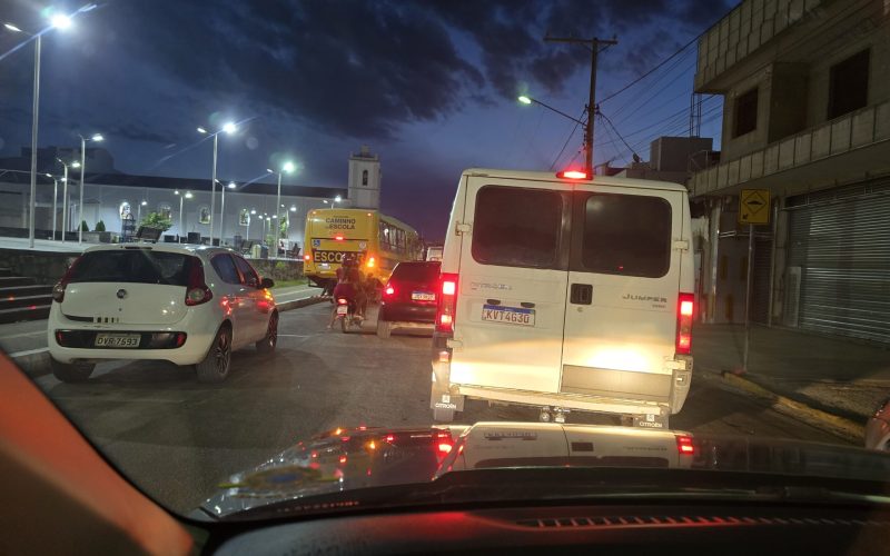 Domingo de trânsito travado em Senhor do Bonfim