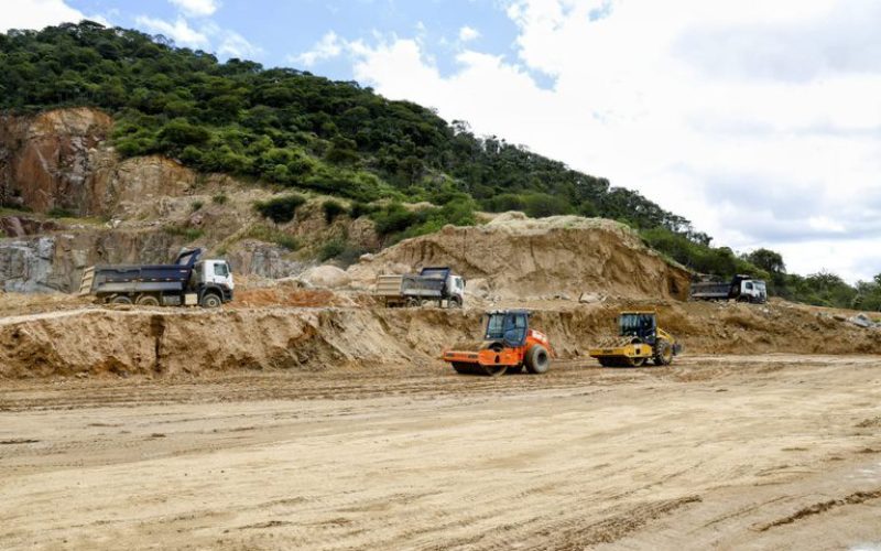 Governo acelera obras do Cinturão das Águas do Ceará com reforço de máquinas e trabalhadores