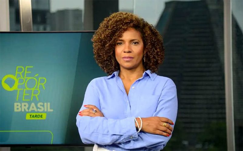 EBC repudia ataques racistas à âncora da TV Brasil, Luciana Barreto; e acionará Justiça