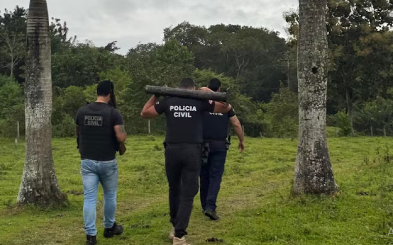 Padrasto é preso suspeito de estupro de vulnerável contra duas enteadas na BA; homem fugiu por quatro anos com uma das vítimas