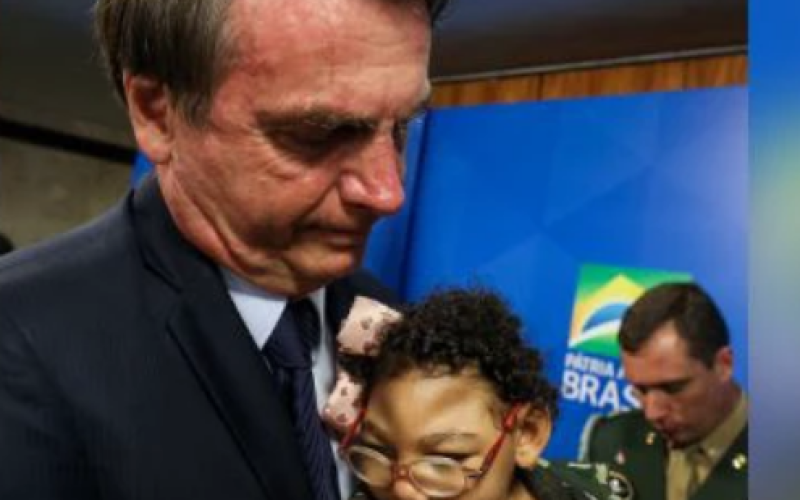 Microcefalia: Bolsonaro compara sua gestão com a de Lula