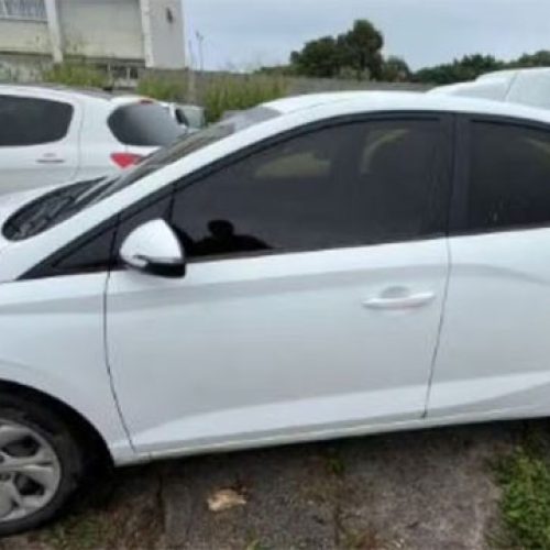 Mulher é presa com carro alugado que deveria ter sido devolvido há quase dois anos na Bahia