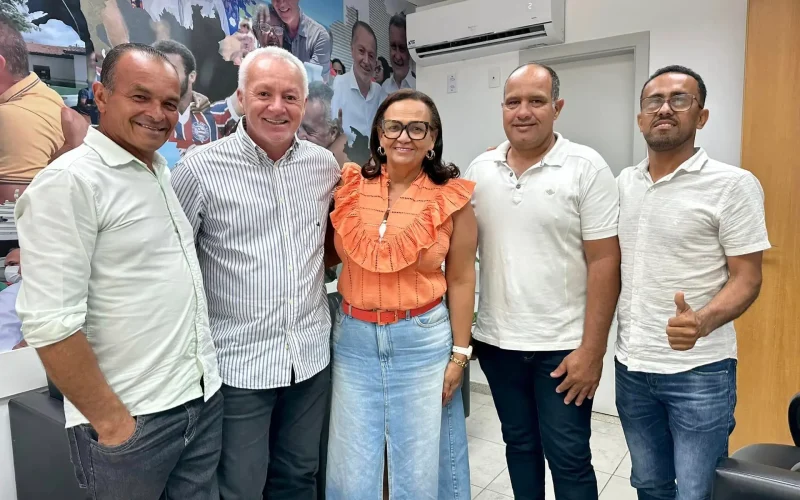 Deputado Bobô ações em pé de Serra