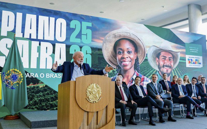 Diminuir privilégios de poucos para ampliar direito de muitos, diz Lula sobre justiça tributária