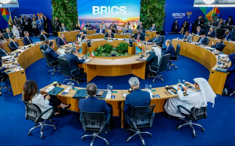 Líderes do Brics defendem desenvolvimento da IA em código aberto