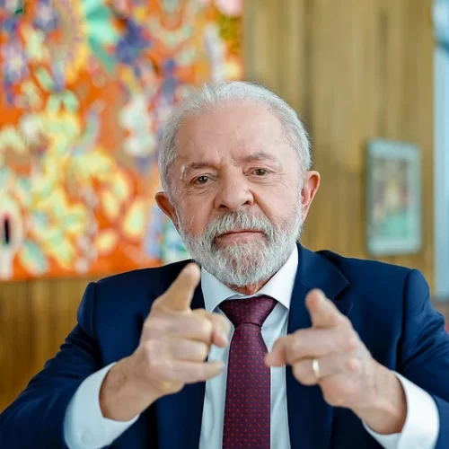 Lula diz que só não será candidato em 2026 se estiver mal de saúde