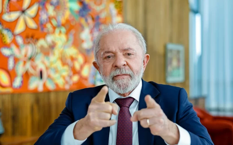 Lula diz que só não será candidato em 2026 se estiver mal de saúde