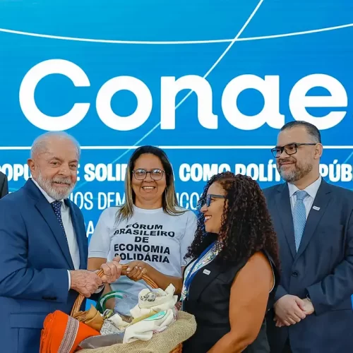 Lula cobra consenso para regulamentação da lei de economia solidária