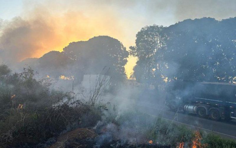 PF prende em flagrante duas pessoas por queimada ilegal em Rondônia