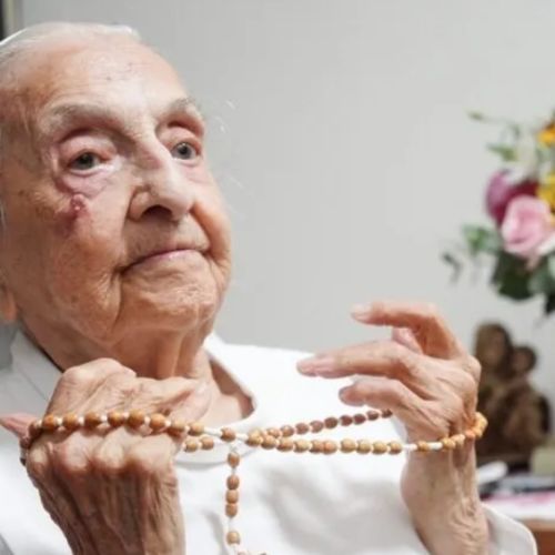 Freira brasileira se torna a pessoa mais velha do mundo; saiba idade