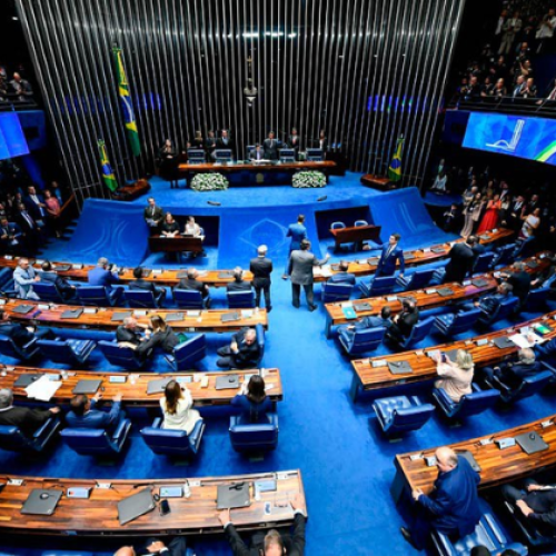 Senado inicia discussão sobre fim da escala 6×1 após 1º turno