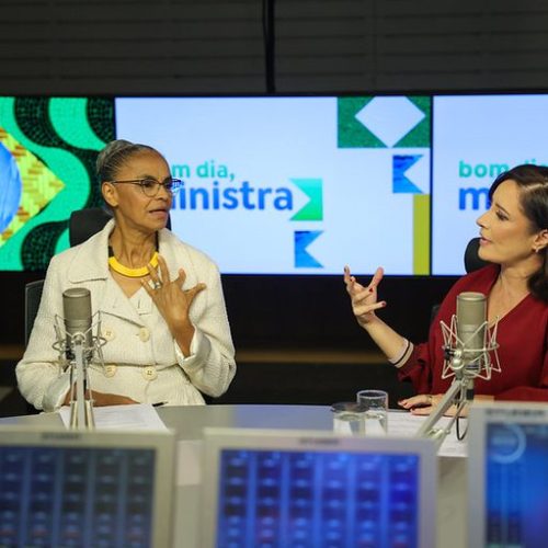 Com mais brigadistas e aeronaves, Marina Silva detalha ações para combate a incêndios