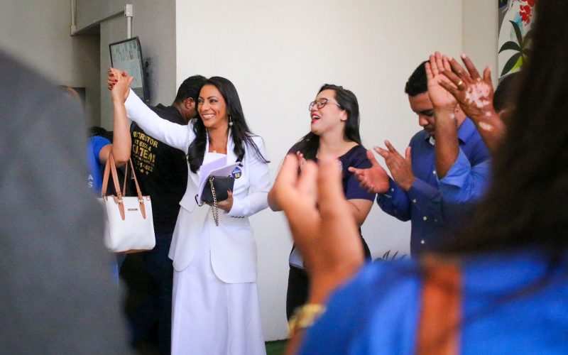 Debate no Bahia Notícias: Ana Patrícia acusa gestão atual da OAB-BA de não combater estelionato educacional