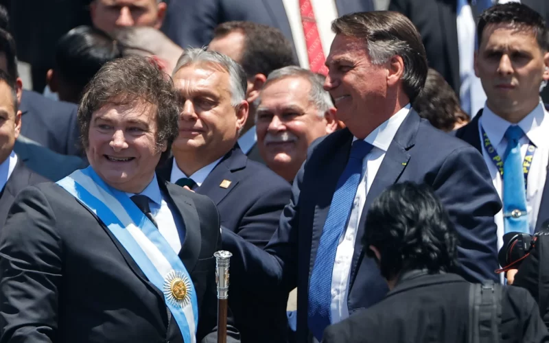 Argentina nega ter recebido pedido de asilo de Bolsonaro