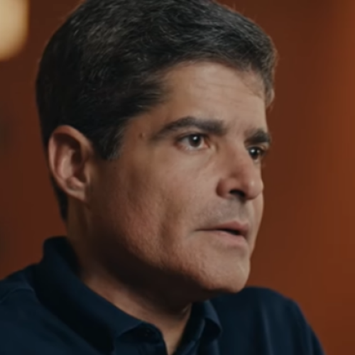 TRE-BA mantém condenação de ACM Neto por propaganda irregular