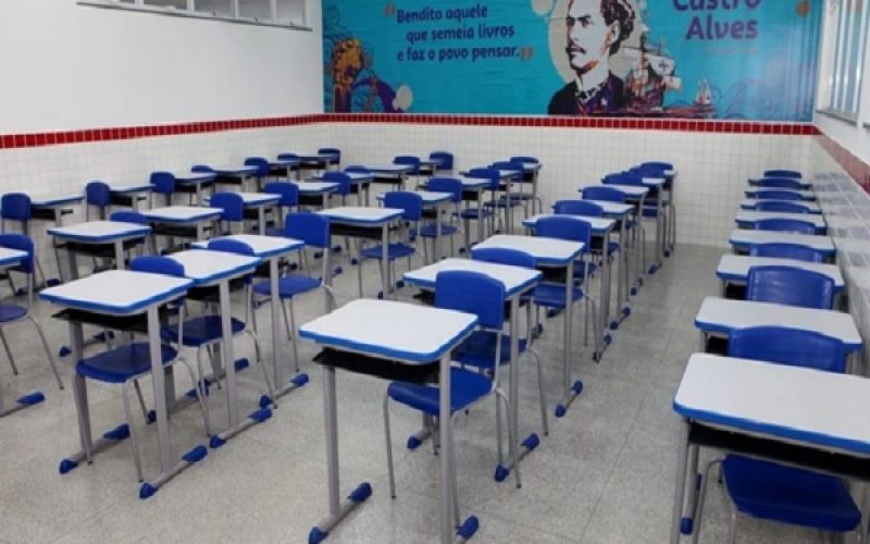 Alunos passam mal após ingerir doce com maconha dentro de colégio