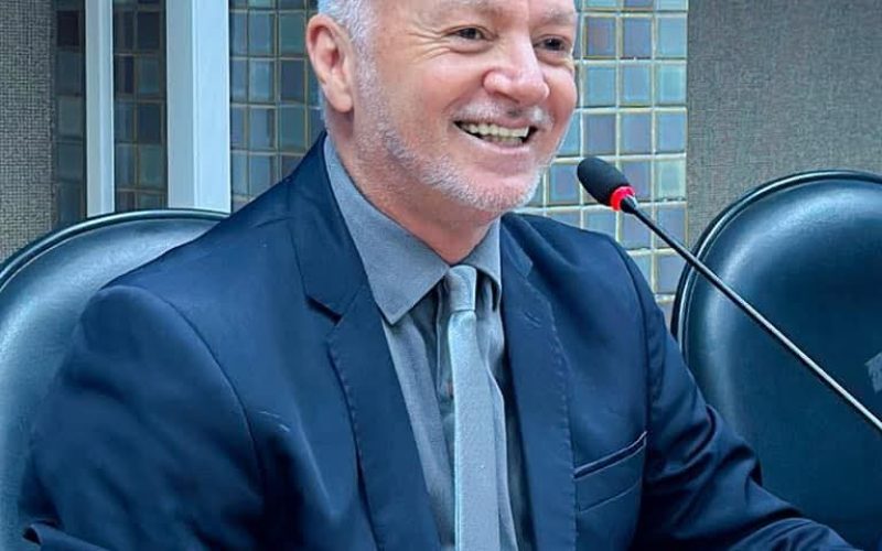 Coluna Vip:Parabéns Bobô